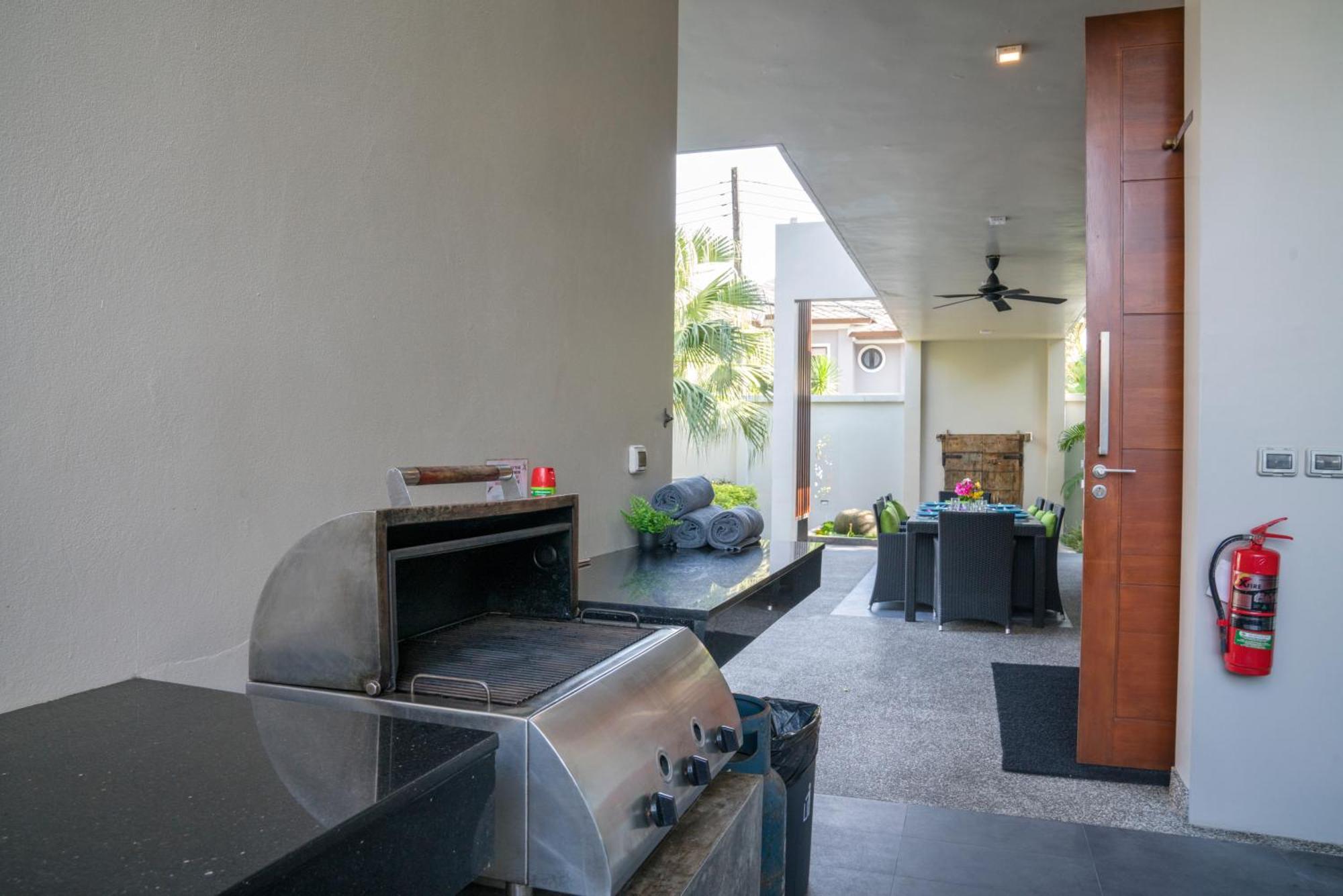 Narintara Private Pool Villas - Free Tuk-Tuk Service To The Beach! Ao Nang Екстериор снимка